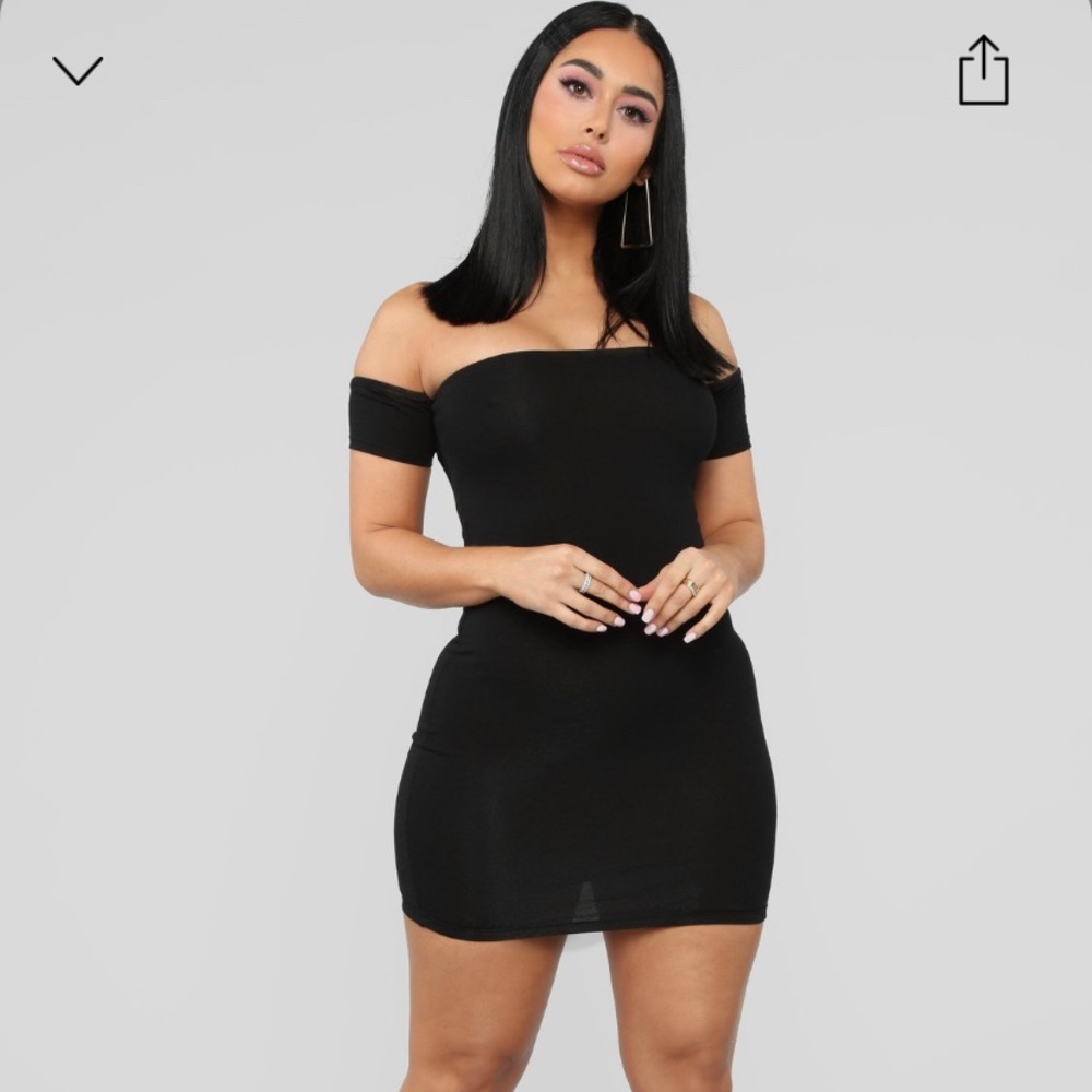 Off shoulders mini dress